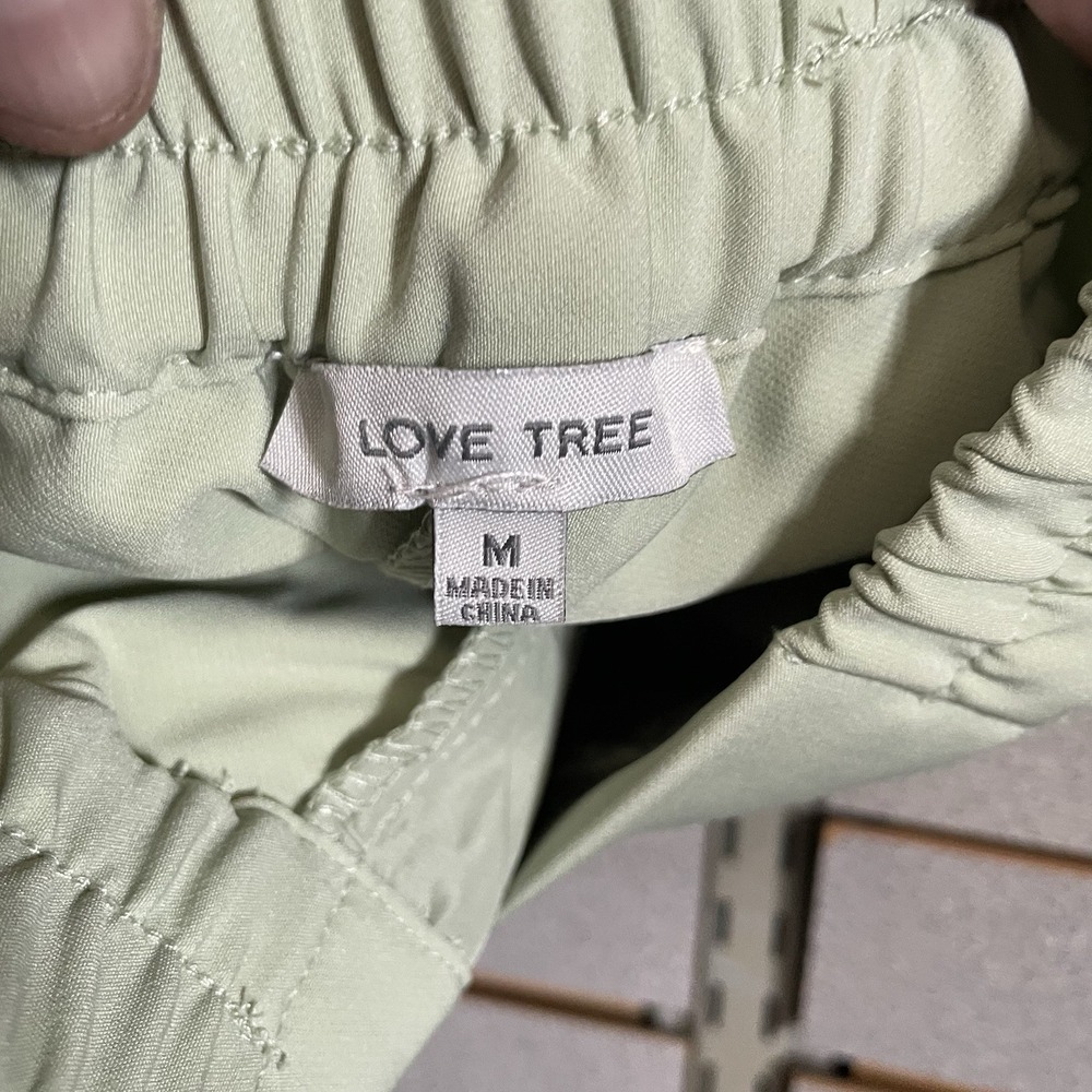 Love Tree M Light Green Lightweight Dress Pants Pockets Elastic Waist Boutique - Picture 5 of 9